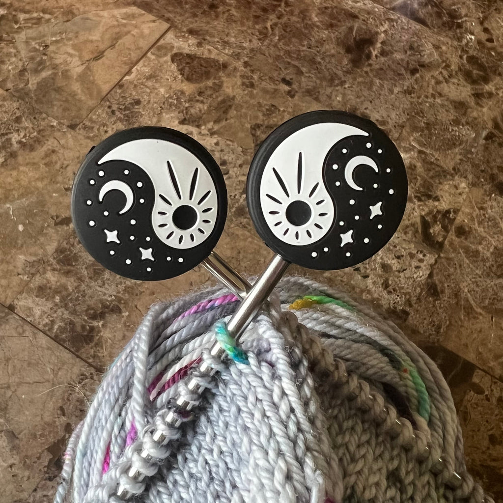 Ying & Yang Stitch Stoppers